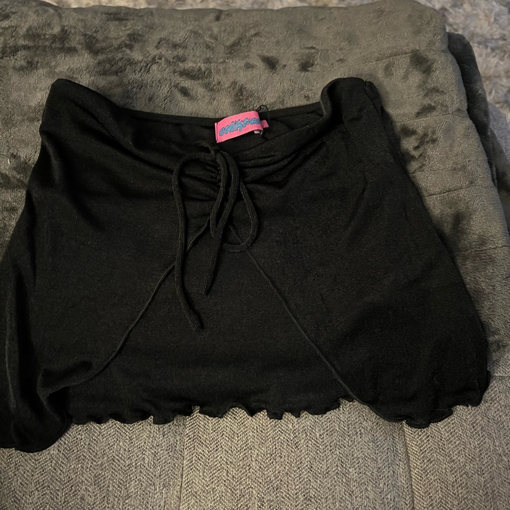 Edikted Black Ruched Crop Top